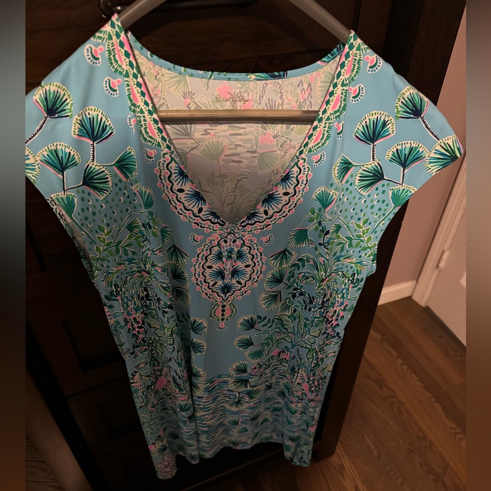 Lilly Pulitzer swim cover up. Size Small